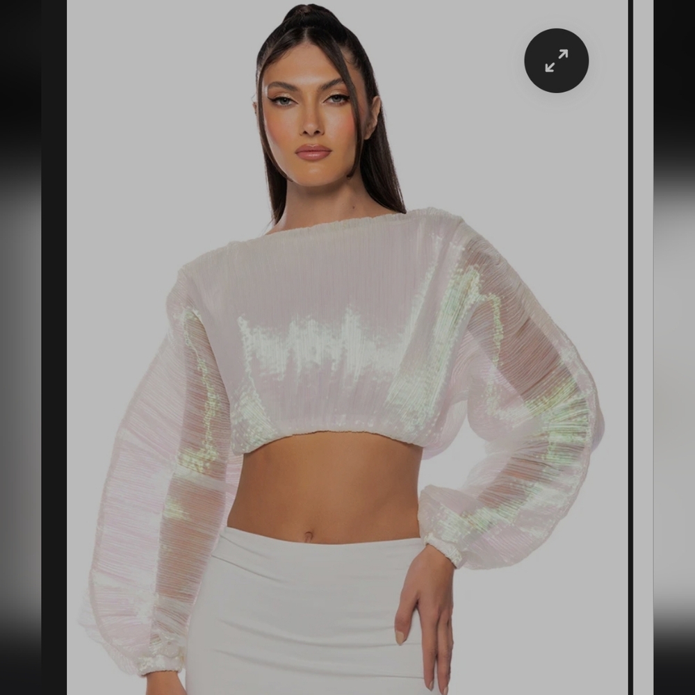 AKIRA Iridescent Pink Balloon-Sleeve Crop Top